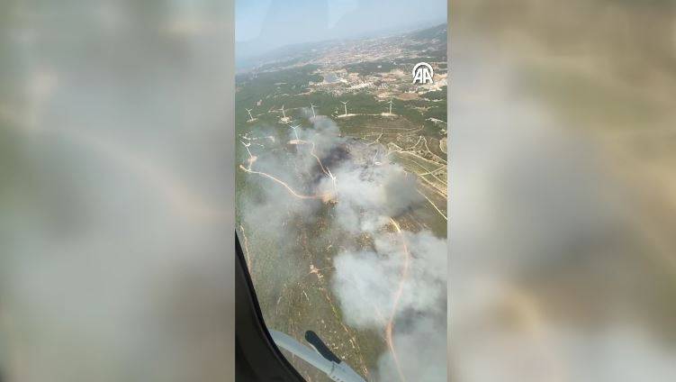 Urla'da orman yangını! Havadan ve karadan yoğun müdahale sürüyor 3